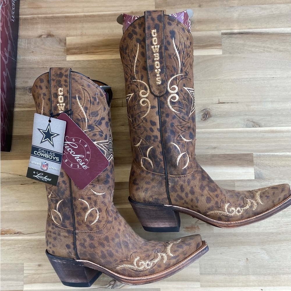 LUCCHESE WOMEN'S BAILEY DALLAS COWBOYS CHEETAH BOOT - M1056 Size 5.5
